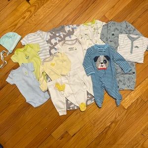 CARTER’S Newborn Lot - 13 pieces